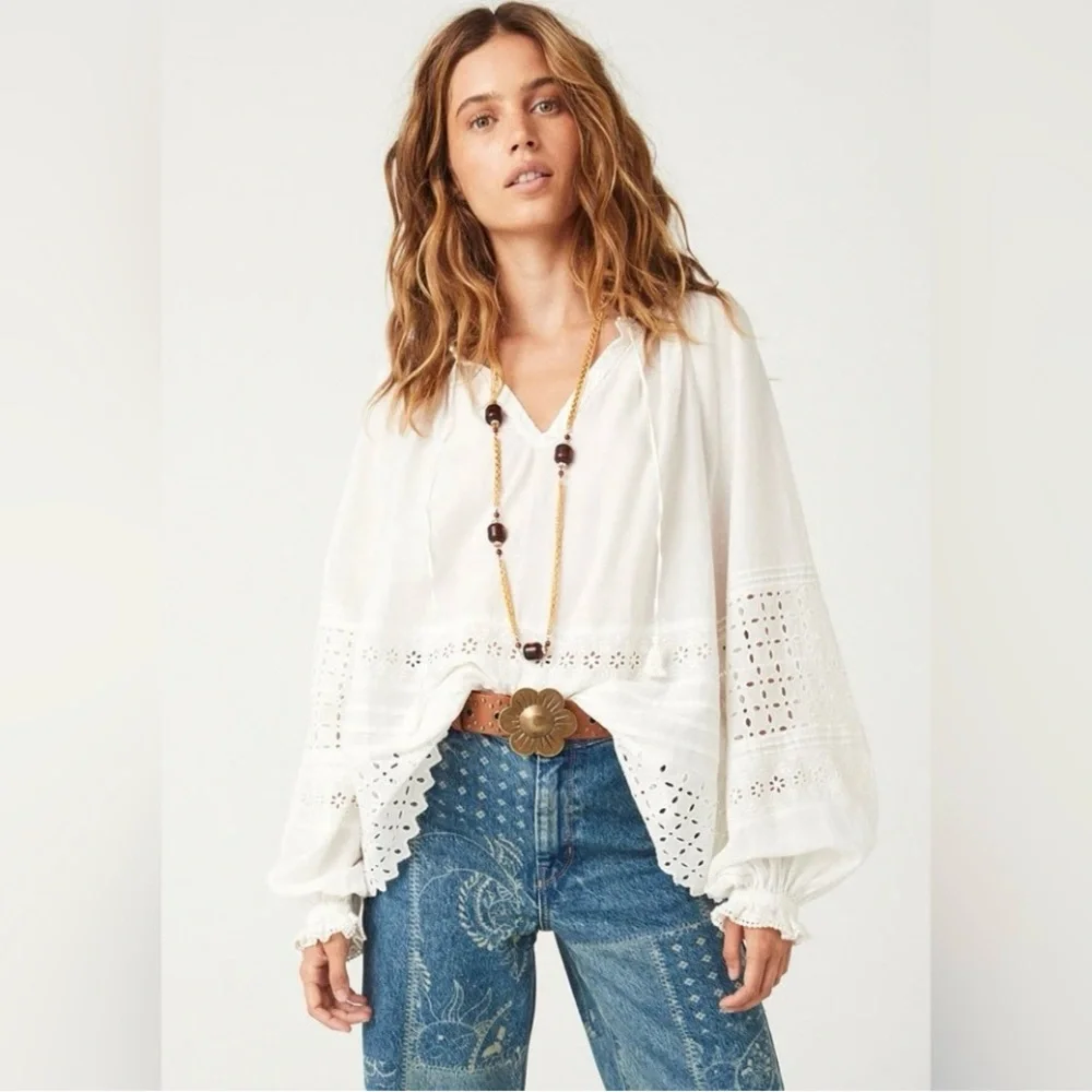 Spell Love in the afternoon lace blouse - Picture 2 of 6